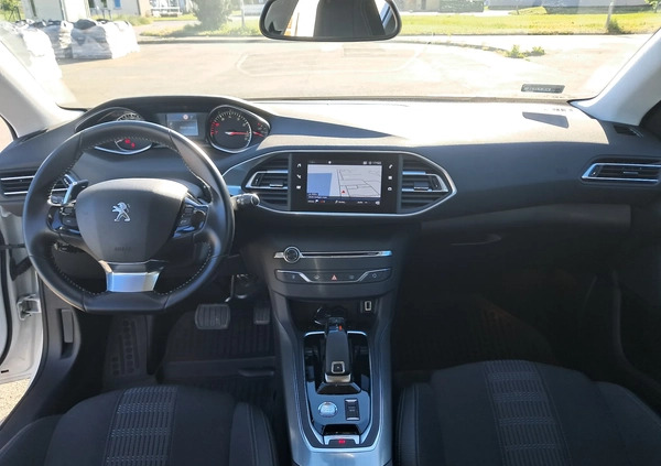 Peugeot 308 cena 69999 przebieg: 42300, rok produkcji 2019 z Kraków małe 137